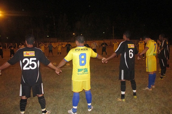 GREI e São Pedro Oração para jogador Fárley